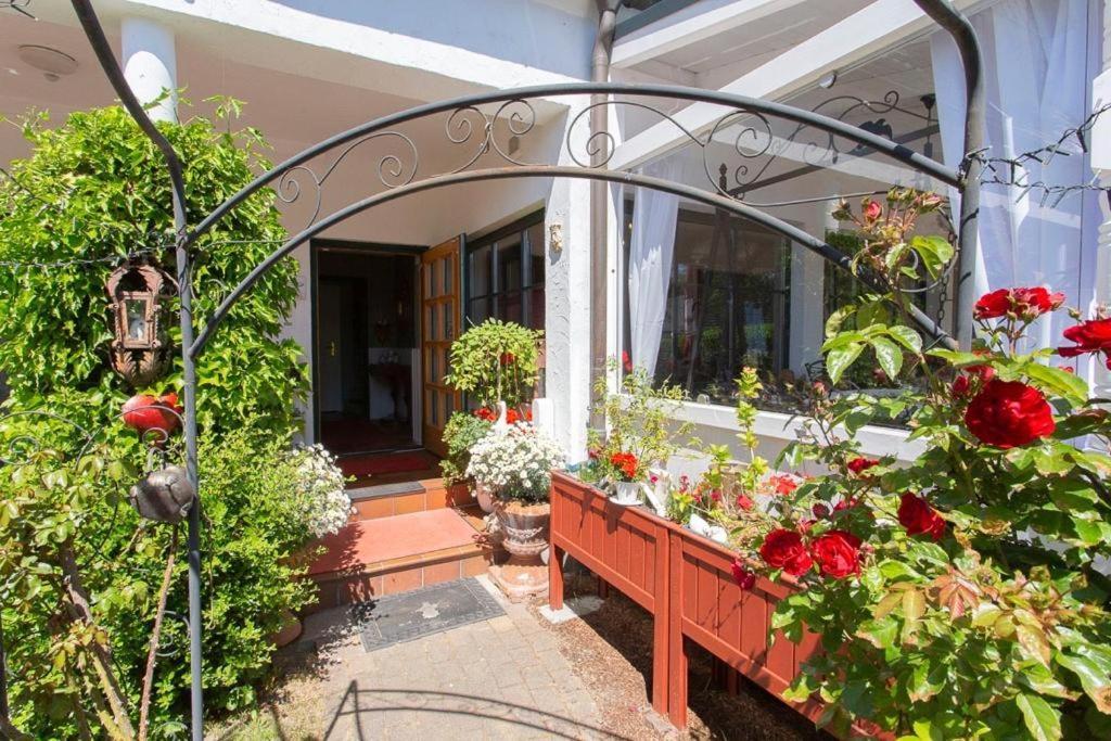 Cafesahne U Pension Dranske Exterior foto